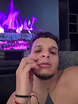 ArturoDelgado1 online show from March 18, 2026, 2:41 pm