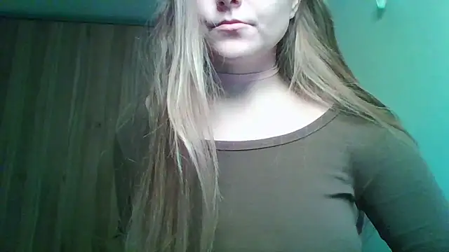 Evasapples online show from February 23, 2026, 8:53 pm