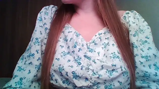 Snapshot of Evasapples chatting on June 21, 2026, 6:25 pm Evasapples online show from June 21, 2026, 6:25 pm