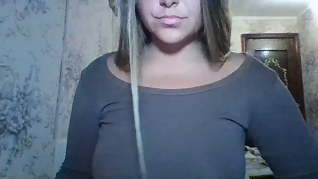 Snapshot of Evasapples chatting on July 25, 2026, 5:41 pm Evasapples online show from July 25, 2026, 5:41 pm
