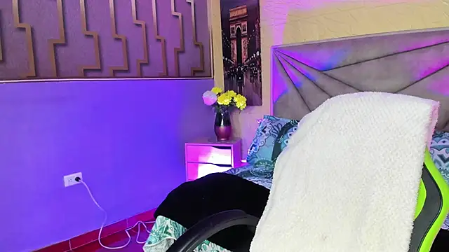 Snapshot of maria_paulac chatting on September 19, 2025, 5:00 am maria paulac online show from September 19, 2025, 5:00 am