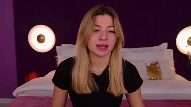 Snapshot of HelenaMorgan chatting on October 23, 2025, 3:05 am HelenaMorgan online show from October 23, 2025, 3:05 am