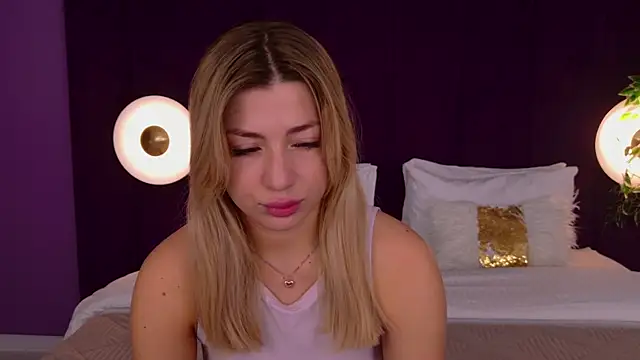 Snapshot of HelenaMorgan chatting on October 9, 2025, 3:07 am HelenaMorgan online show from October 9, 2025, 3:07 am