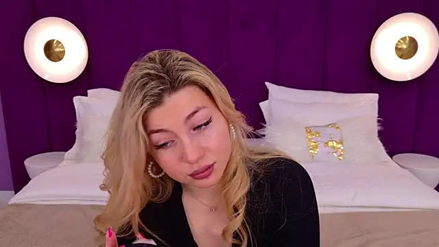 Snapshot of HelenaMorgan chatting on March 13, 2025, 6:26 am HelenaMorgan online show from March 13, 2025, 6:26 am