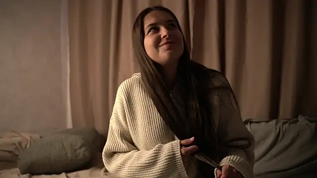 Snapshot of elisa_moon chatting on October 17, 2025, 9:56 am elisa moon online show from October 17, 2025, 9:56 am