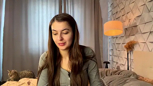 elisa moon online show from March 13, 2026, 11:04 am