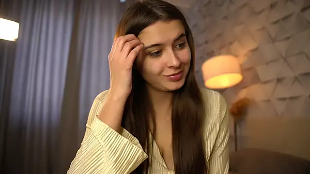 elisa moon online show from February 6, 2026, 10:11 am