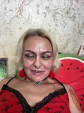 Snapshot of Gardener_of_Illusions chatting on June 21, 2026, 2:45 pm Gardener of Illusions online show from June 21, 2026, 2:45 pm