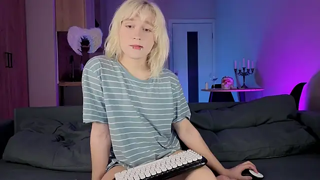 Snapshot of Gregory_Byyrd chatting on December 3, 2025, 8:30 pm Gregory Byyrd online show from December 3, 2025, 8:30 pm