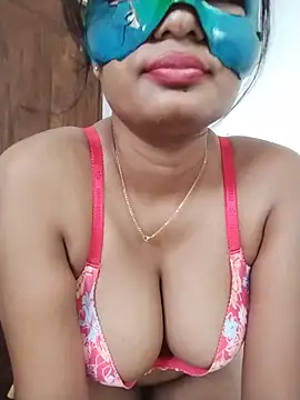 Snapshot of Zaraangle chatting on June 16, 2026, 5:40 am Zaraangle online show from June 16, 2026, 5:40 am