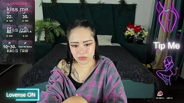 baby  kim online show from March 21, 2025, 8:29 pm