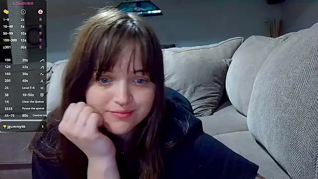 princess emily4723 online show from April 21, 2026, 6:36 pm