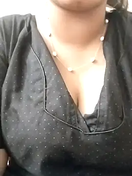 Snapshot of Sexy-Shalinii chatting on November 23, 2025, 1:15 am Sexy-Shalinii online show from November 23, 2025, 1:15 am