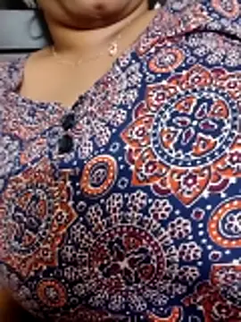 Sexy-Shalinii online show from May 3, 2026, 5:05 pm