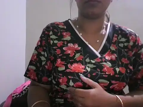 Snapshot of Sexy-Shalinii chatting on November 16, 2025, 4:01 pm Sexy-Shalinii online show from November 16, 2025, 4:01 pm