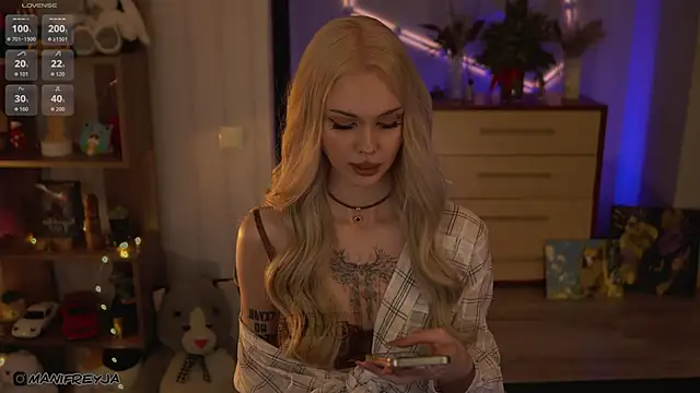 ManiFreyja online show from February 23, 2026, 6:52 pm