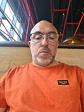 Crosss-23cm online show from May 4, 2026, 7:33 am