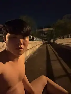 thehornyboyz online show from April 19, 2026, 1:45 pm