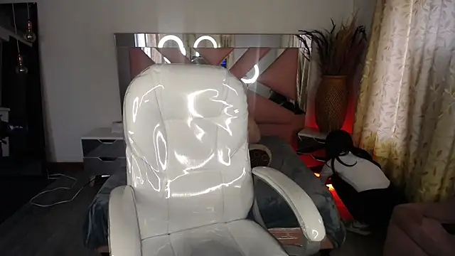 Snapshot of Mia_Fischer chatting on October 22, 2025, 7:24 pm Mia Fischer online show from October 22, 2025, 7:24 pm