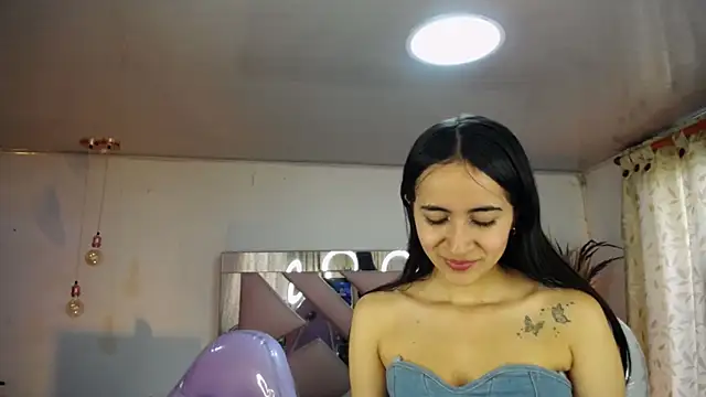 Snapshot of Mia_Fischer chatting on November 9, 2025, 5:28 pm Mia Fischer online show from November 9, 2025, 5:28 pm