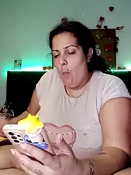 Snapshot of kittymorenita26 chatting on January 12, 2025, 1:32 am kittymorenita26 online show from January 12, 2025, 1:32 am