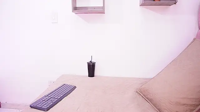 samantha sw online show from September 23, 2025, 3:13 am