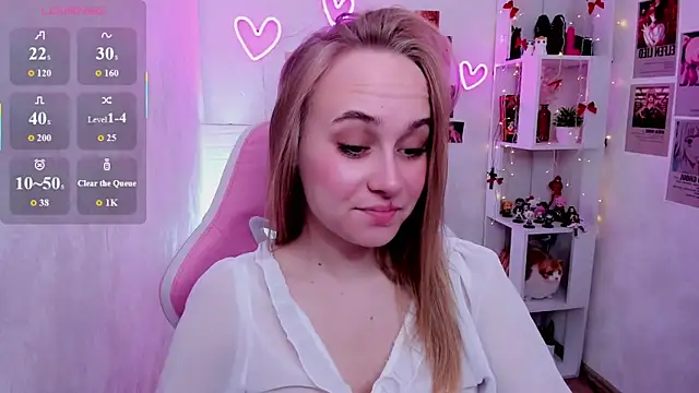 Snapshot of LianaBright chatting on May 20, 2026, 1:46 am LianaBright online show from May 20, 2026, 1:46 am