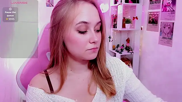 Snapshot of LianaBright chatting on June 10, 2026, 1:40 am LianaBright online show from June 10, 2026, 1:40 am