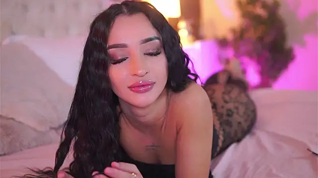 DeniseDevilles online show from March 18, 2025, 3:22 pm