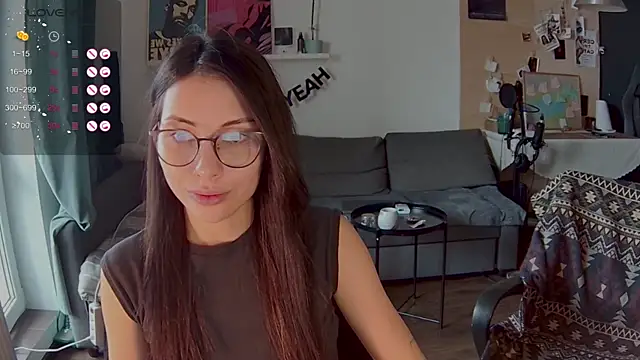 Snapshot of valorant_girl chatting on April 5, 2026, 10:22 am valorant girl online show from April 5, 2026, 10:22 am