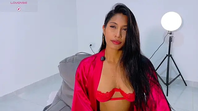 Snapshot of Anna_risse chatting on May 20, 2026, 5:37 am Anna risse online show from May 20, 2026, 5:37 am