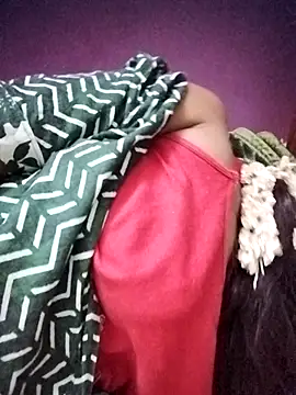 aadhini01 online show from November 17, 2025, 5:50 pm