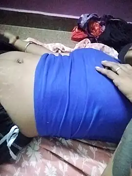 aadhini01 online show from November 1, 2025, 6:57 pm