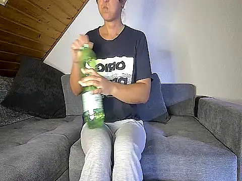 Snapshot of stunning_Rosi chatting on September 10, 2025, 10:14 am stunning Rosi online show from September 10, 2025, 10:14 am