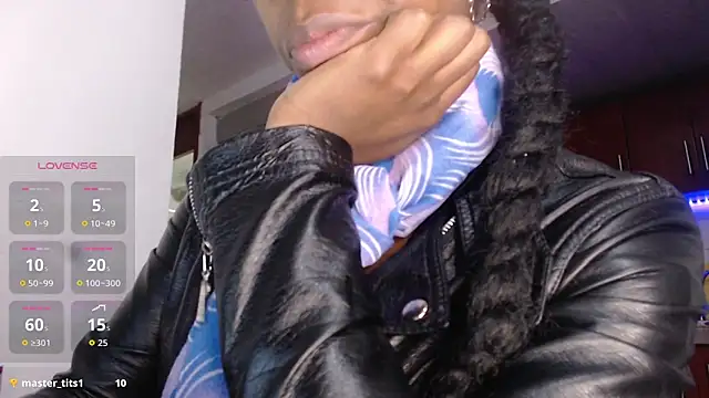 Snapshot of CoccoBele69 chatting on November 5, 2025, 5:21 am CoccoBele69 online show from November 5, 2025, 5:21 am