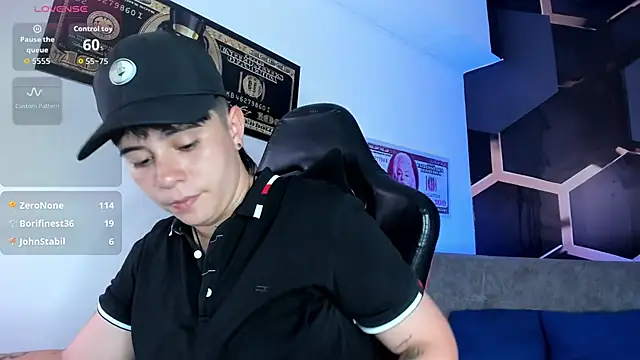 Snapshot of AbbySmiitth_ chatting on October 27, 2025, 7:15 pm AbbySmiitth online show from October 27, 2025, 7:15 pm