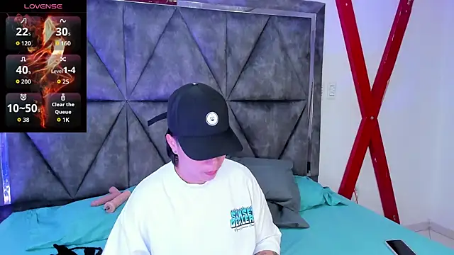 Snapshot of AbbySmiitth_ chatting on October 16, 2025, 12:13 pm AbbySmiitth online show from October 16, 2025, 12:13 pm