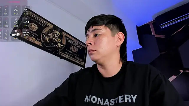 Snapshot of AbbySmiitth_ chatting on November 18, 2025, 10:24 pm AbbySmiitth online show from November 18, 2025, 10:24 pm