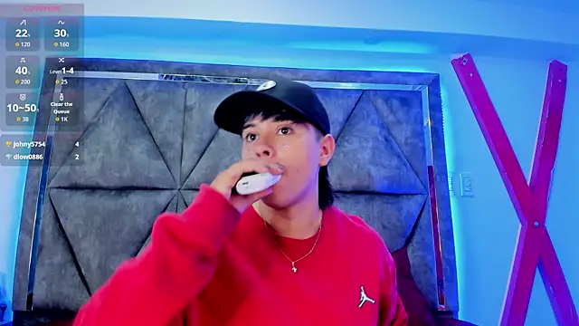 Snapshot of AbbySmiitth_ chatting on December 15, 2025, 8:03 pm AbbySmiitth online show from December 15, 2025, 8:03 pm