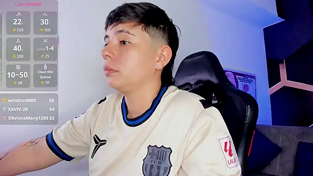 Snapshot of AbbySmiitth_ chatting on October 24, 2025, 7:02 pm AbbySmiitth online show from October 24, 2025, 7:02 pm