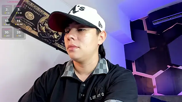 Snapshot of AbbySmiitth_ chatting on November 30, 2025, 12:17 pm AbbySmiitth online show from November 30, 2025, 12:17 pm