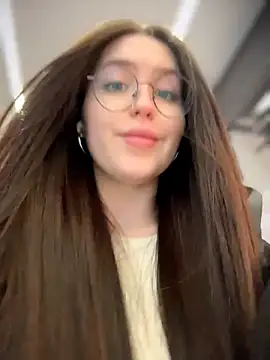 meow girl online show from April 25, 2026, 2:58 pm