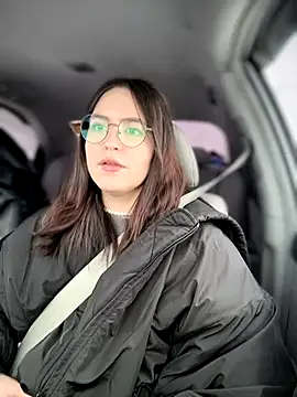 meow girl online show from January 7, 2026, 9:03 am