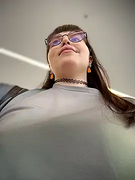 meow girl online show from July 22, 2026, 11:01 am