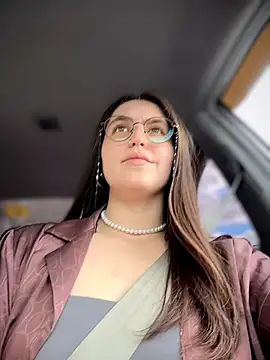 meow girl online show from June 26, 2026, 11:16 am