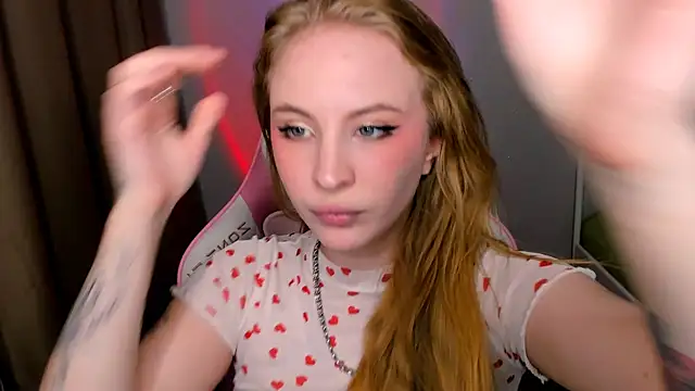 Snapshot of lilKitty_Melanie chatting on November 2, 2025, 7:30 pm lilKitty Melanie online show from November 2, 2025, 7:30 pm