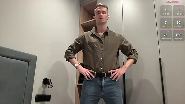 cute mark online show from October 28, 2025, 5:23 pm