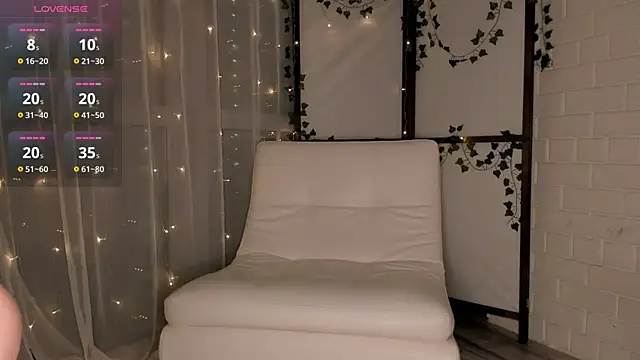 ms elizabethqueen online show from February 1, 2025, 7:02 pm