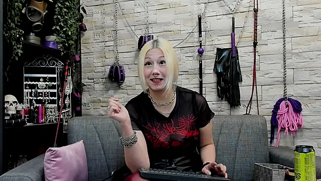 CruelMistress online show from October 2, 2025, 4:10 pm
