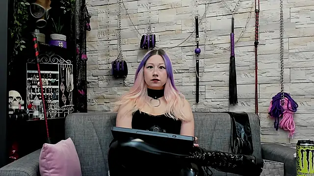 CruelMistress online show from December 3, 2025, 12:33 am